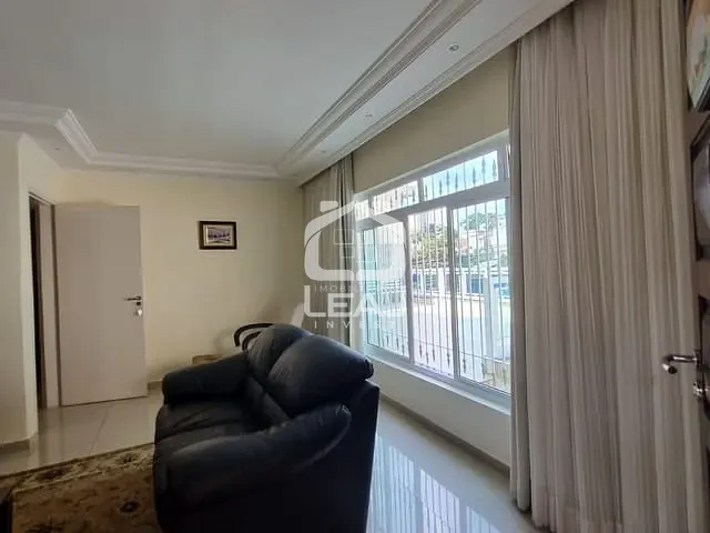 Casa com 300m² 3 quartos e 3 banheiros, à venda, no bairro Capão Redondo em São Paulo