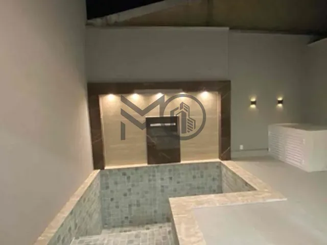 Casa com 180m² 3 quartos e 2 banheiros, à venda, no bairro Jardim Shangri-Lá em Cuiabá