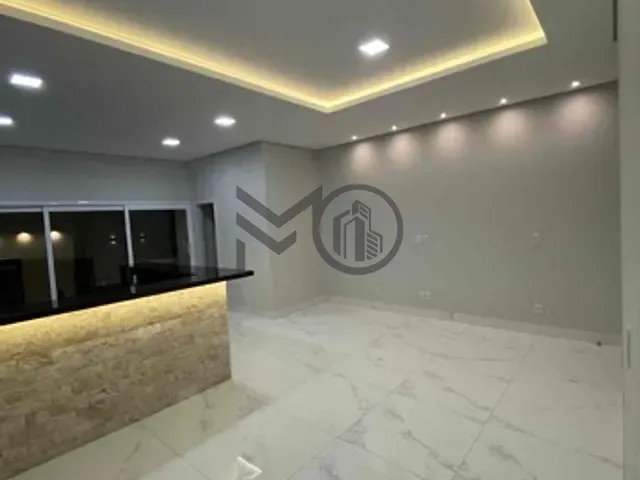 Casa com 180m² 3 quartos e 2 banheiros, à venda, no bairro Jardim Shangri-Lá em Cuiabá