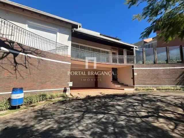 Casa com 299m² 3 quartos e 6 banheiros, à venda, no bairro Condomínio Residencial Euroville em Bragança Paulista
