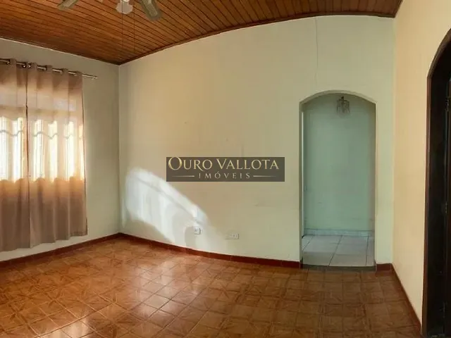 Casa 2 quartos e 3 banheiros, à venda, no bairro Quarta Parada em São Paulo