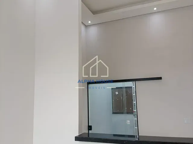 Casa 2 quartos e 2 banheiros, à venda, no bairro Loteamento Residencial e Comercial Flamboyant em Pindamonhangaba