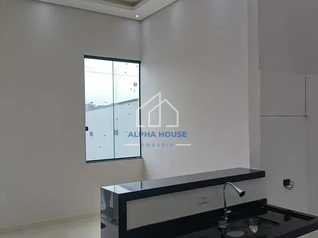 Casa 2 quartos e 2 banheiros, à venda, no bairro Loteamento Residencial e Comercial Flamboyant em Pindamonhangaba