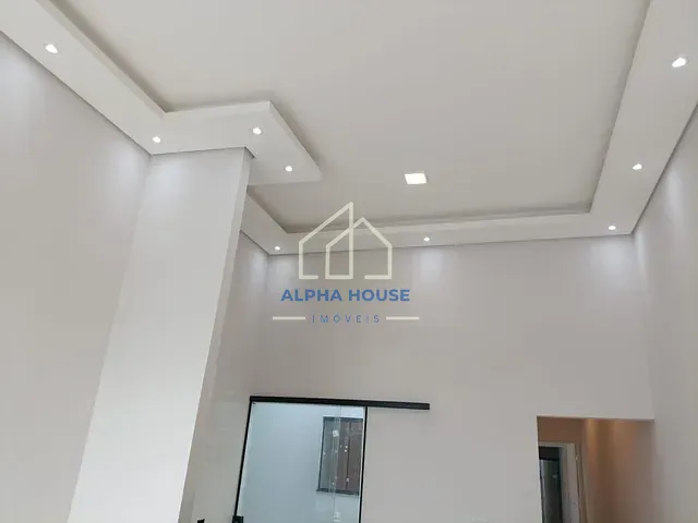 Casa 2 quartos e 2 banheiros, à venda, no bairro Loteamento Residencial e Comercial Flamboyant em Pindamonhangaba