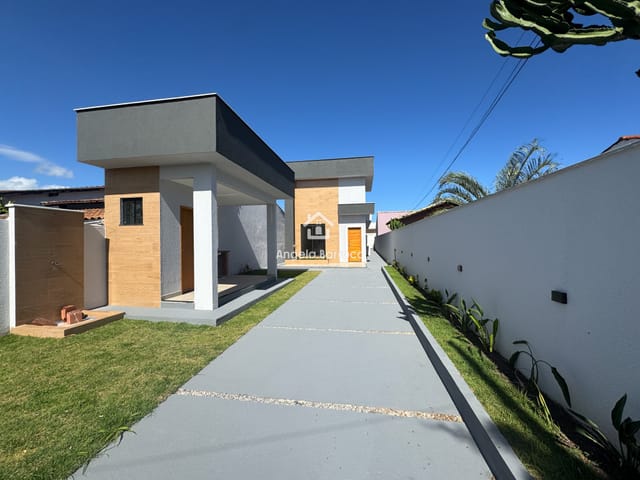 Casa 3 quartos e 2 banheiros, à venda, no bairro Jardim Atlântico Oeste (Itaipuaçu) em Maricá
