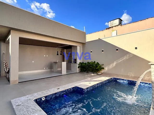 Casa 3 quartos e 3 banheiros, à venda, no bairro Parque Amazônia em Goiânia