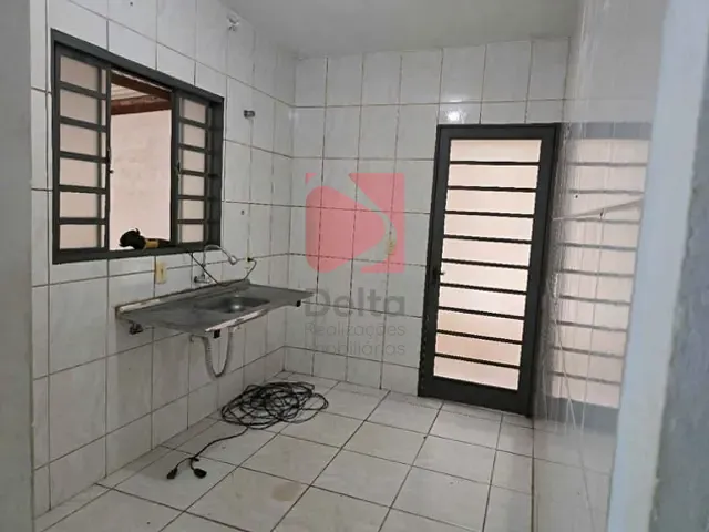Casa 2 quartos e 1 banheiro, à venda, no bairro Jardim Residencial Ferrari em Pirassununga