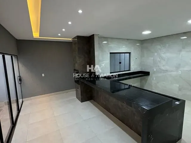 Casa com 180m² 3 quartos e 2 banheiros, à venda, no bairro Goiá 2 em Goiânia