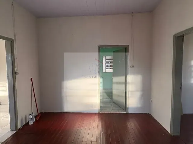 Casa 2 quartos e 2 banheiros, para alugar, no bairro Vila Oliveira em Rolândia