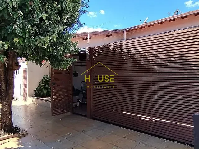 Casa com 200m² 3 quartos e 1 banheiro, à venda, no bairro Jd Italia em Valentim Gentil