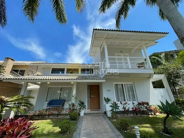 Casa com 450m² 5 quartos e 5 banheiros, para alugar, no bairro Jurerê Internacional em Florianópolis