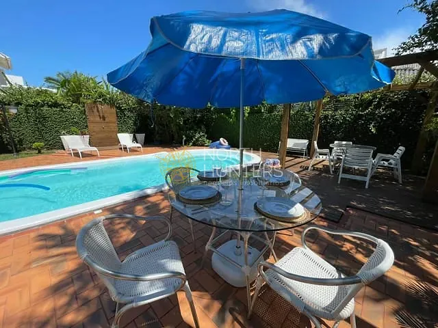 Casa com 450m² 5 quartos e 5 banheiros, para alugar, no bairro Jurerê Internacional em Florianópolis