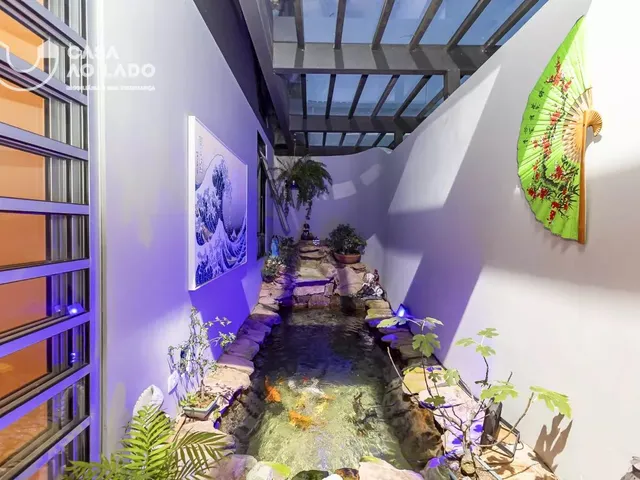 Casa 4 quartos e 5 banheiros, à venda, no bairro Tarumã em Curitiba