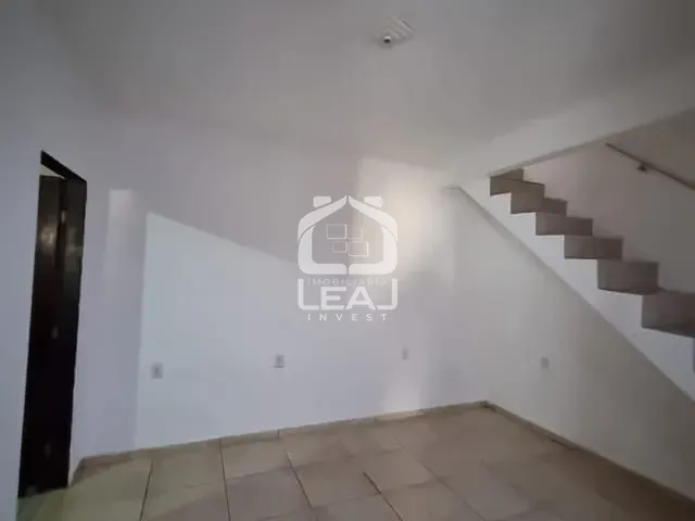 Casa com 70m² 3 quartos e 1 banheiro, para alugar, no bairro Parque Santo Antônio em São Paulo