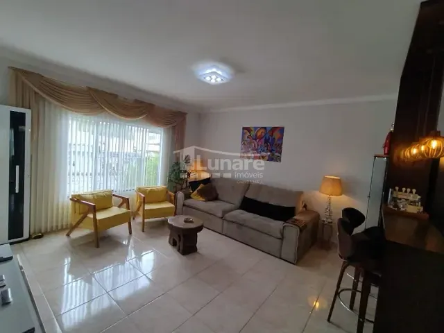 Casa com 136m² 2 quartos e 1 banheiro, à venda, no bairro Nogueira em Guararema