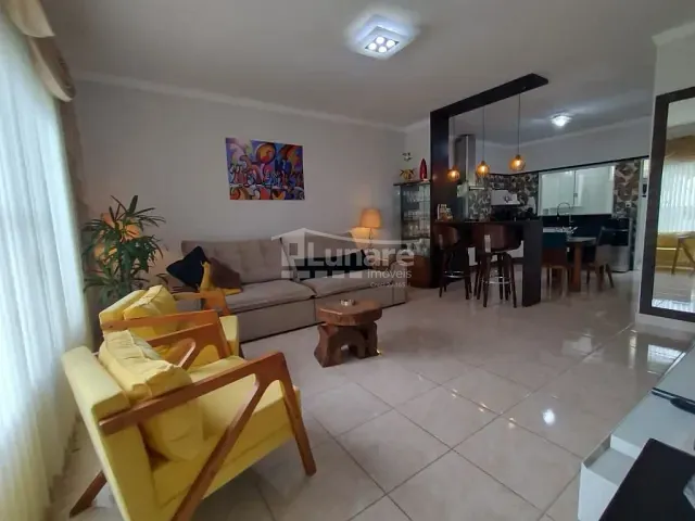 Casa com 136m² 2 quartos e 1 banheiro, à venda, no bairro Nogueira em Guararema