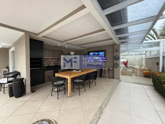Casa com 787m² 3 quartos e 5 banheiros, à venda, no bairro Recreio dos Bandeirantes em Rio de Janeiro