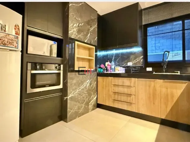 Casa 3 quartos e 5 banheiros, à venda, no bairro Esperança em Londrina