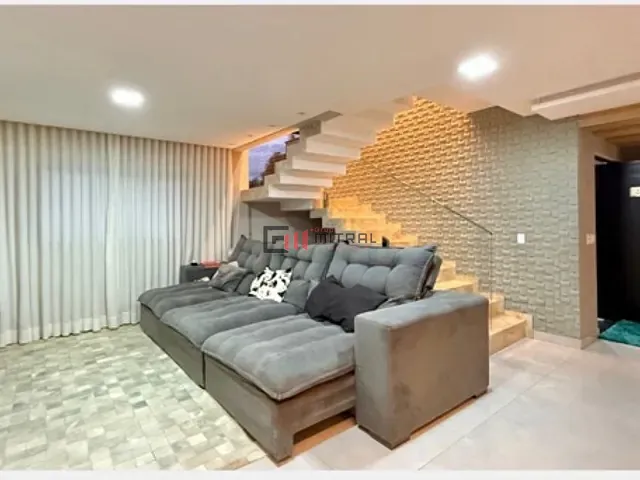 Casa 3 quartos e 5 banheiros, à venda, no bairro Esperança em Londrina