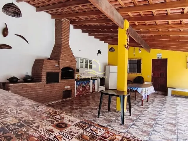Casa com 540m² 3 quartos e 2 banheiros, à venda, no bairro Boracéia em Bertioga