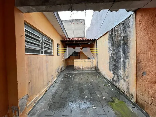 Casa 3 quartos e 1 banheiro, à venda, no bairro Vila São Silvestre (Zona Leste) em São Paulo