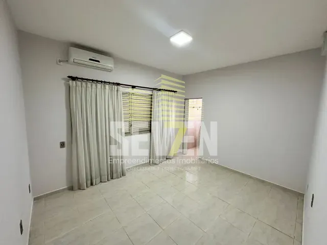 Casa com 363m² 2 quartos e 1 banheiro, à venda ou para alugar, no bairro Vila Falcão em Bauru