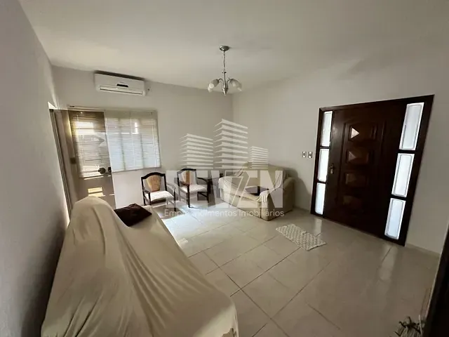 Casa com 363m² 2 quartos e 1 banheiro, à venda ou para alugar, no bairro Vila Falcão em Bauru