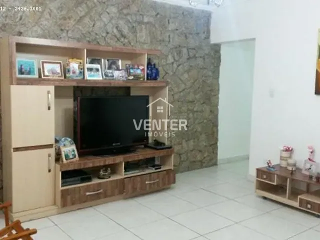 Casa com 294m² 3 quartos e 1 banheiro, à venda, no bairro Jardim das Nações em Taubaté