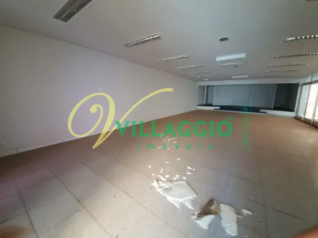 Casa com 450m² 1 quarto e 3 banheiros, para alugar, no bairro Centro em São José do Rio Preto