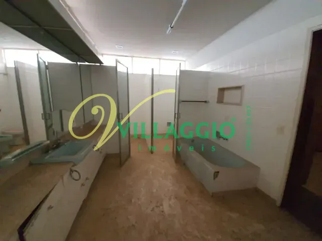 Casa com 450m² 1 quarto e 3 banheiros, para alugar, no bairro Centro em São José do Rio Preto