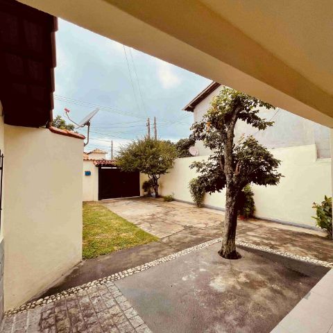 Casa com 360m² 4 quartos e 2 banheiros, à venda, no bairro Jardim Excelsior em Cabo Frio