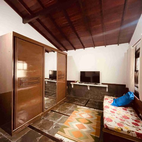 Casa com 360m² 4 quartos e 2 banheiros, à venda, no bairro Jardim Excelsior em Cabo Frio