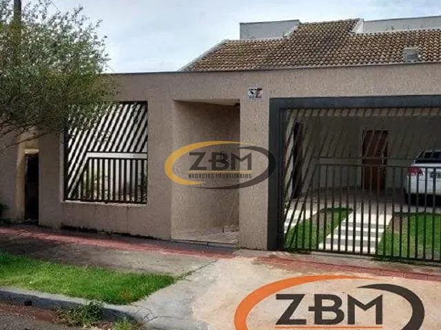 Casa com 250m² 3 quartos e 2 banheiros, para alugar, no bairro Universitário em Londrina