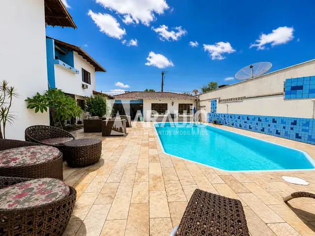 Casa com 517m² 4 quartos e 3 banheiros, à venda, no bairro São João em Itajaí