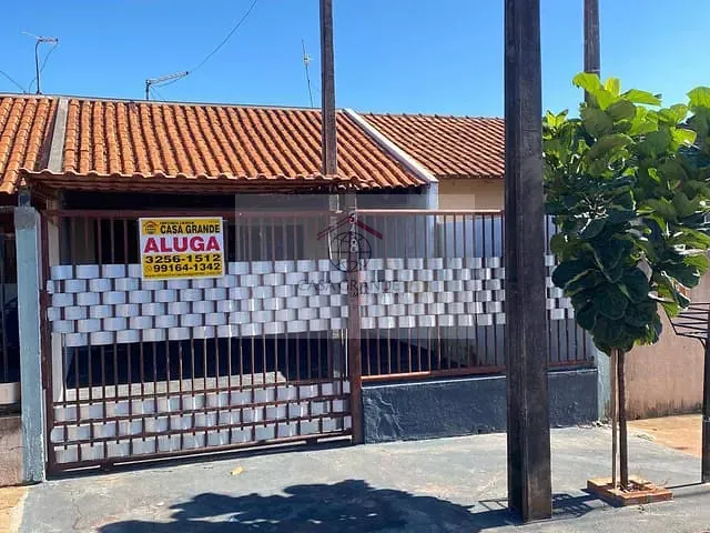 Casa com 125m² 2 quartos e 1 banheiro, à venda, no bairro Jardim do Lago em Rolândia