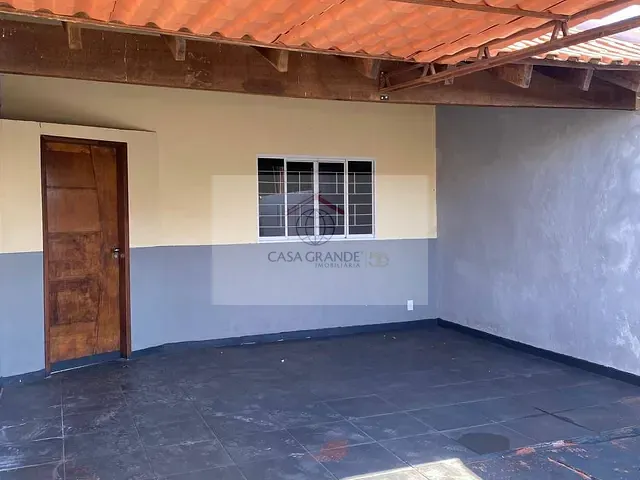 Casa com 125m² 2 quartos e 1 banheiro, à venda, no bairro Jardim do Lago em Rolândia