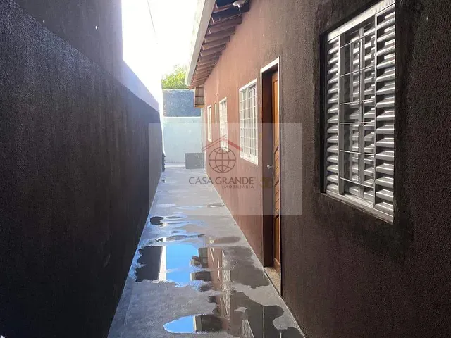 Casa com 125m² 2 quartos e 1 banheiro, à venda, no bairro Jardim do Lago em Rolândia