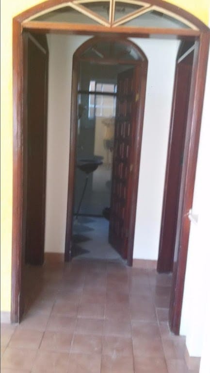 Casa à venda e aluguel com 4 quartos, 250m² - Foto 8