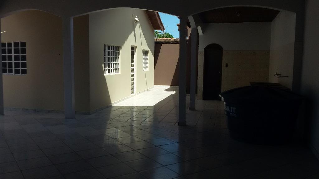 Casa à venda e aluguel com 4 quartos, 250m² - Foto 4