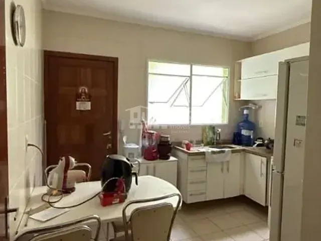 Casa com 200m² 2 quartos e 1 banheiro, à venda, no bairro Centro em Guararema