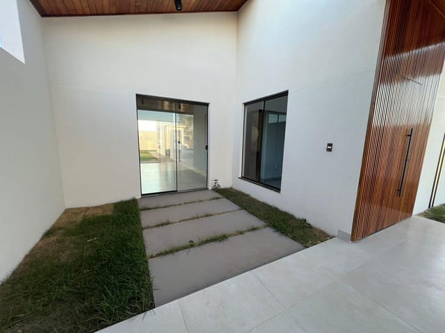 Casa com 309m² 3 quartos e 1 banheiro, à venda, no bairro Sonhalto Videira em Sinop