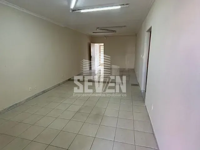 Casa com 207m², à venda, no bairro Vila Santa Clara em Bauru