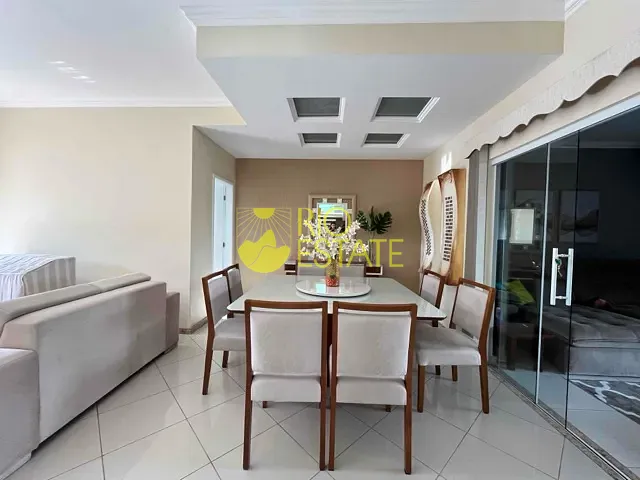 Casa com 334m² 3 quartos e 4 banheiros, à venda, no bairro Jardim Amália em Volta Redonda