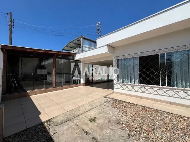 Casa com 325m² 2 quartos e 1 banheiro, à venda, no bairro São João em Itajaí