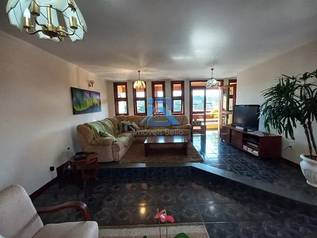 Casa com 274m² 3 quartos e 4 banheiros, à venda, no bairro Centro em Itatiba