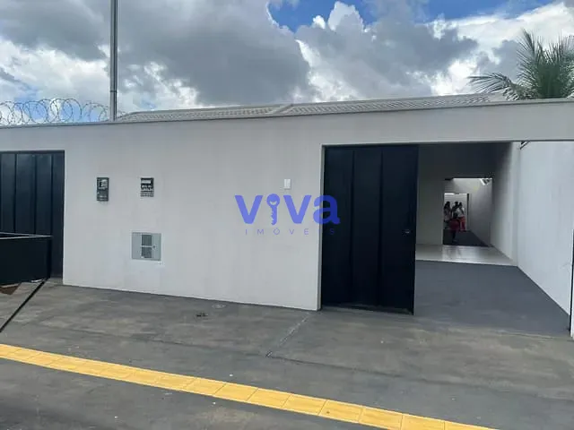 Casa 3 quartos e 2 banheiros, à venda, no bairro Independência - 3º Complemento em Aparecida de Goiânia