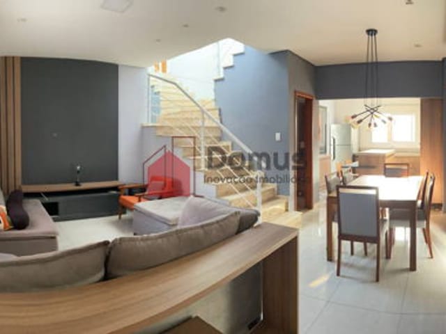 Casa à venda, no bairro Vila Areao em Taubaté