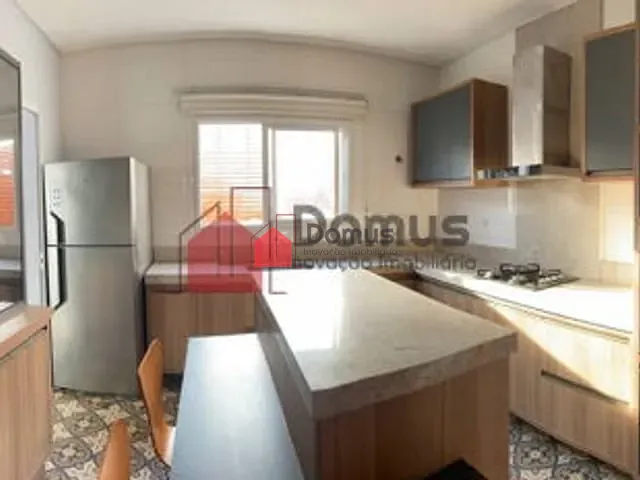 Casa à venda, no bairro Vila Areao em Taubaté