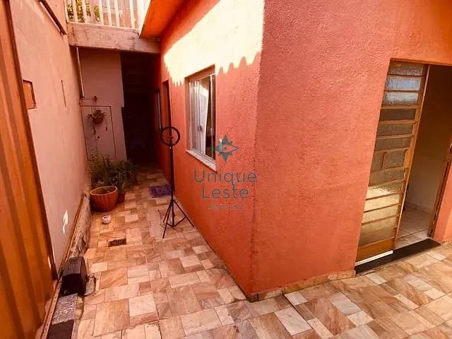 Casa com 220m² 6 quartos e 4 banheiros, à venda, no bairro Conjunto Taquaril em Belo Horizonte