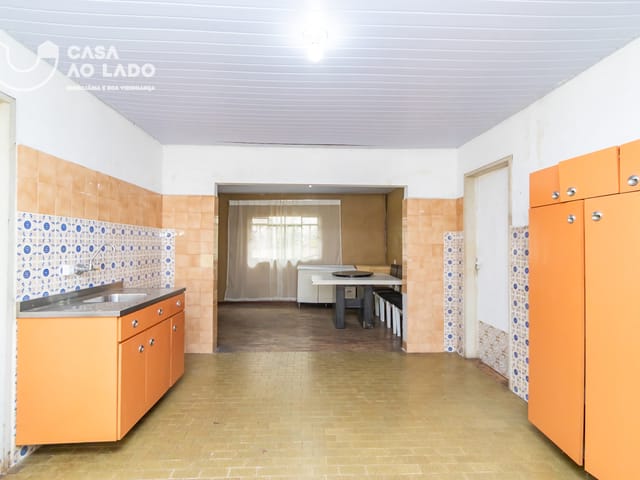 Casa com 360m² 3 quartos e 1 banheiro, à venda, no bairro Cidade Industrial em Curitiba
